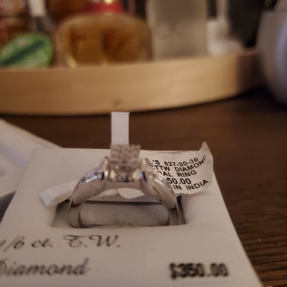 Ring - Picture 1 of 5